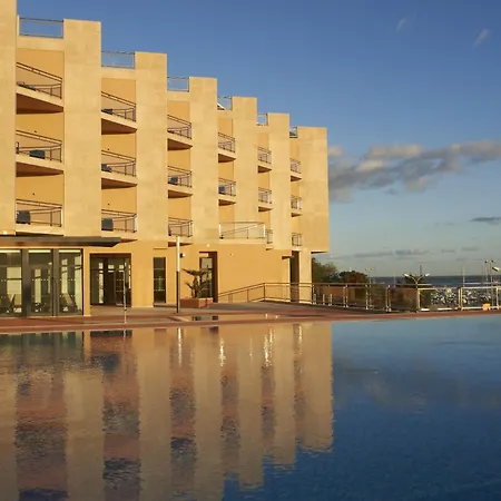 Ξενοδοχείο Real Marina & 5*