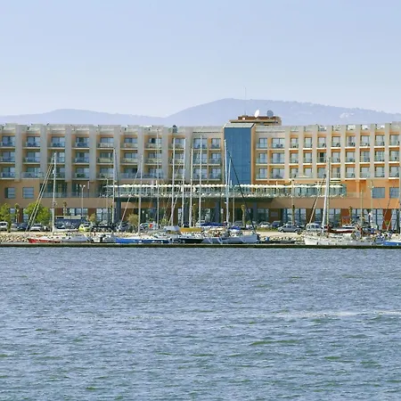 Real Marina & Ξενοδοχείο