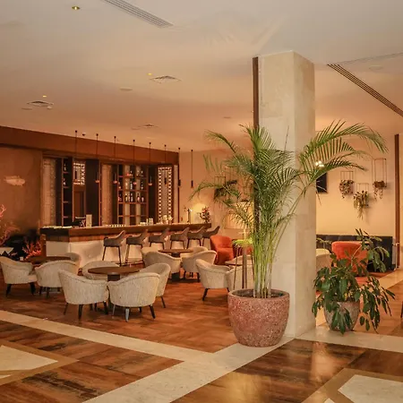 Real Marina & 호텔 오양