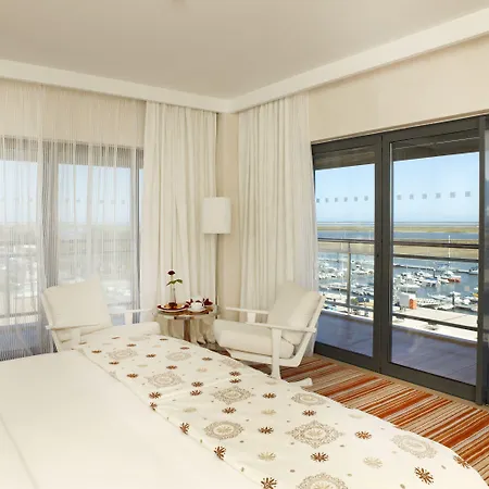 Real Marina & 호텔 오양