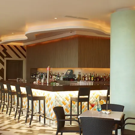 Hotel Real Marina &