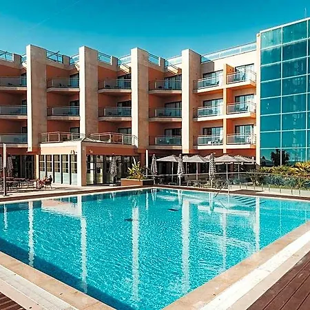 Szálloda Real Marina & 5*