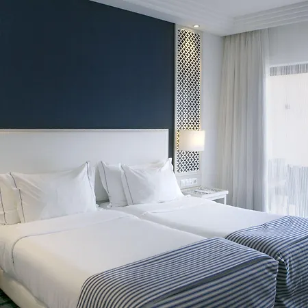 Hotell Real Marina & 5*