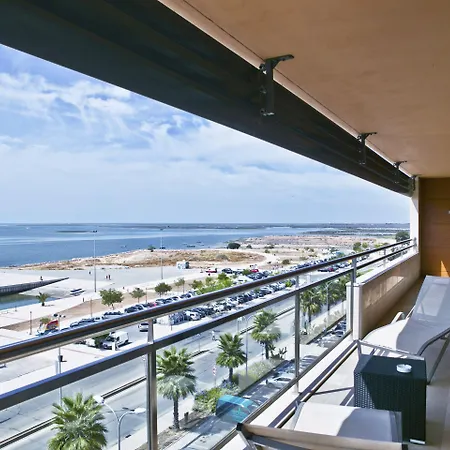 Real Marina & Hotell