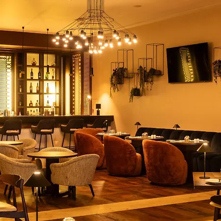 Real Marina & Hotel 5*