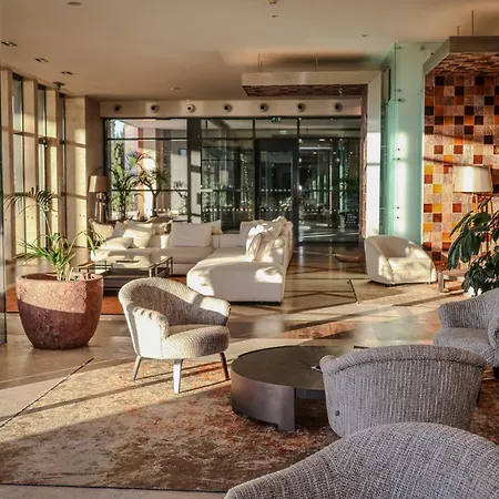 Hotell Real Marina & 5*