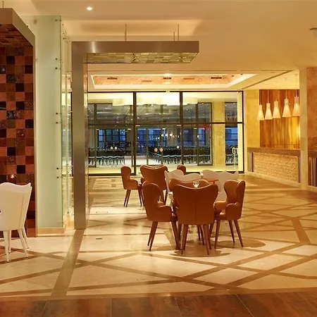Real Marina & Hotell 5*