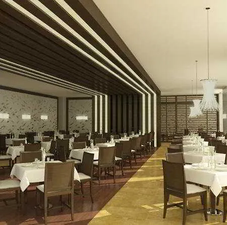 Hotell Real Marina &